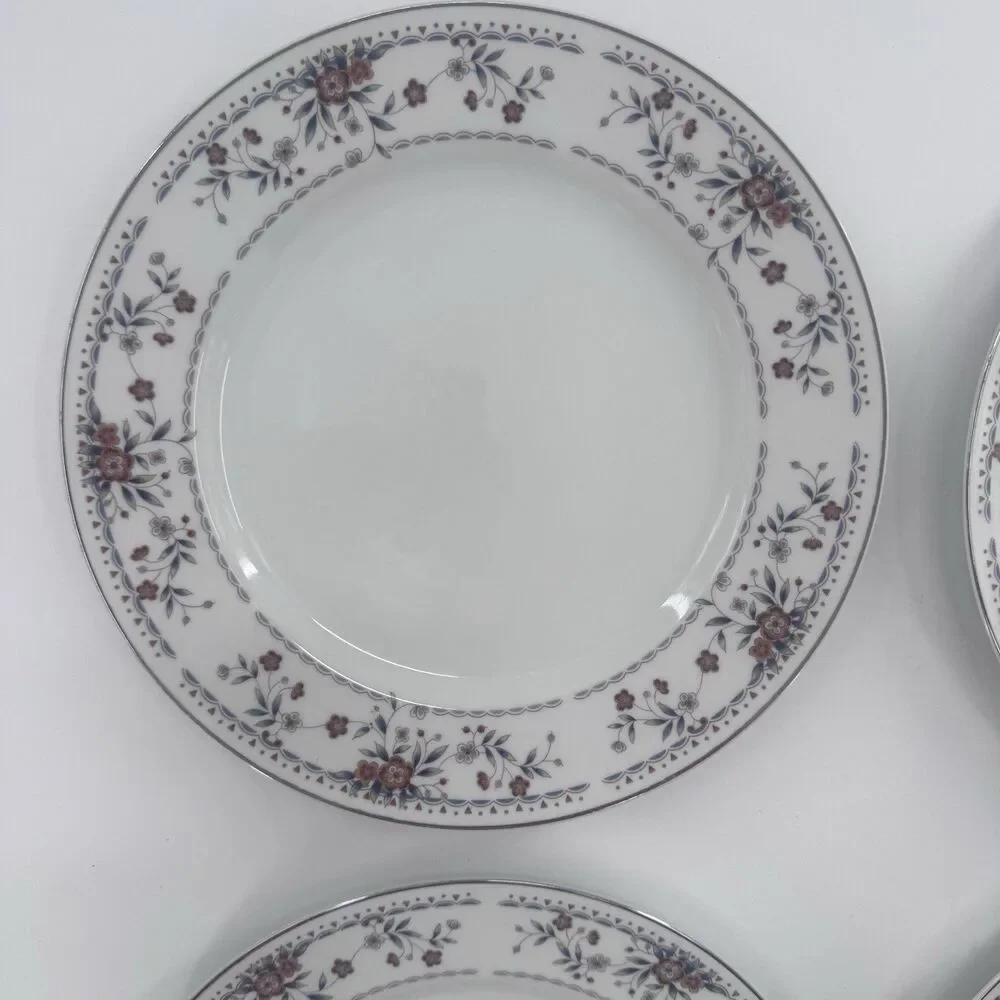 Wade Fine Porcelain China Diane Japan 10 1/4